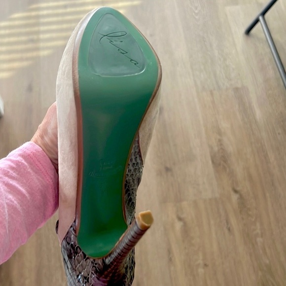 Donald J. Pliner, Stunning Lisa Chaneli Women Suede Ankle Boots,Size 8.5 - Picture 2 of 9